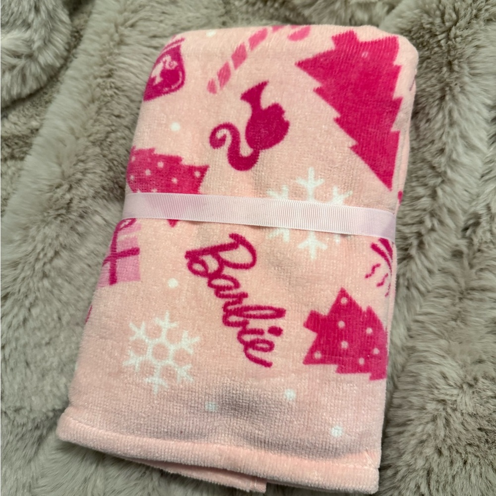 Barbie Pink Hand Towels